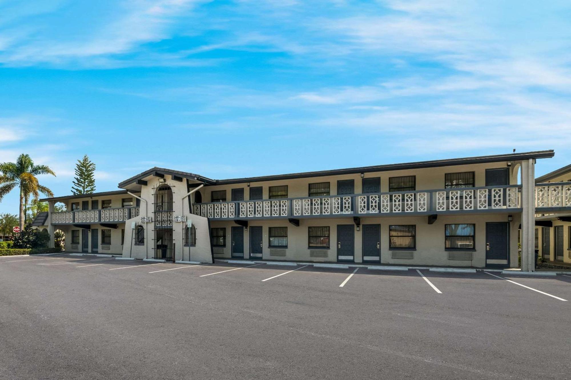 Quality Inn & Suites Altamonte Springs Orlando-North Экстерьер фото